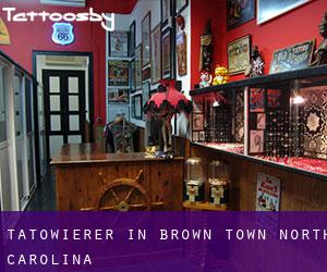 Tätowierer in Brown Town (North Carolina)